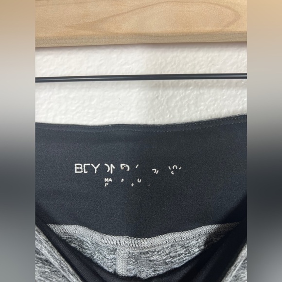 BEYOND YOGA Leggings - Picture 4 of 5